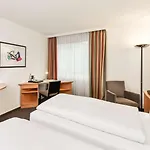 Nh München Airport Hotel 4*