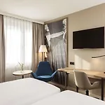 Nh Muenchen Airport Hotel 4*