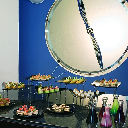 Nh Muenchen Airport 4*