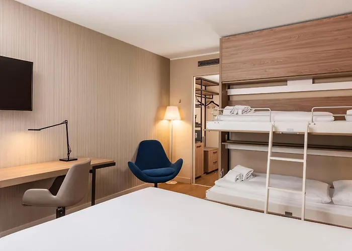 Nh Muenchen Airport Hotel 4*