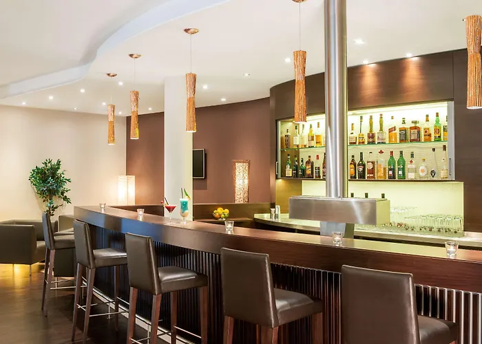 Nh Muenchen Airport Hotel 4*